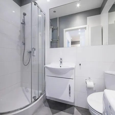 Bizzi Luxfavorito Apartment Warsaw